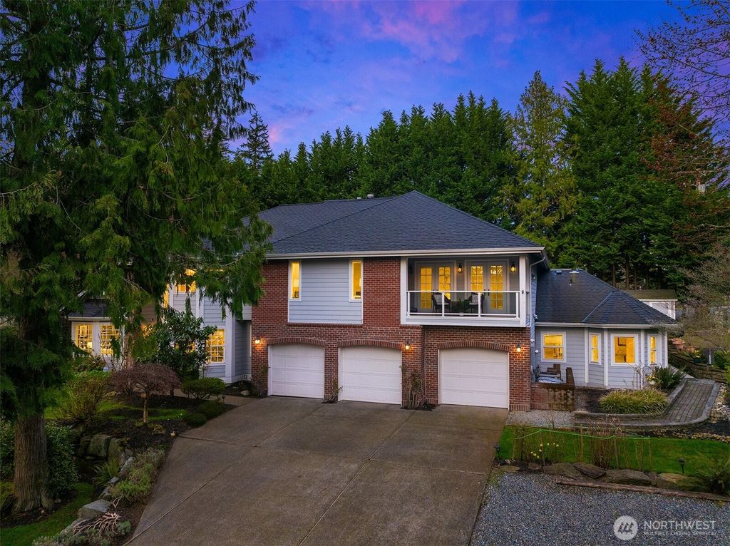 Photo of 5110 190th Place NE, Sammamish, WA 98074 (MLS # 2352599)