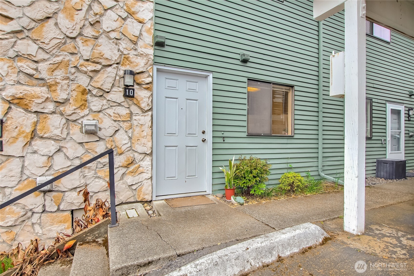 1040 S 320th Street 10D