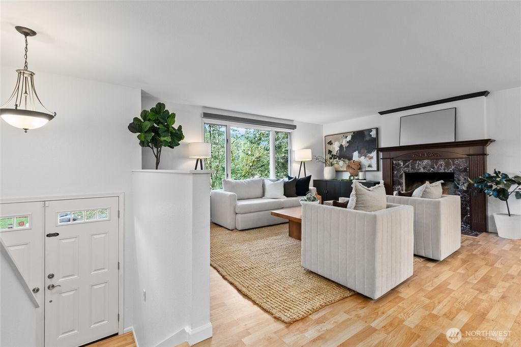 Photo of 16232 122nd Avenue NE, Bothell, WA 98011 (MLS # 2455920)