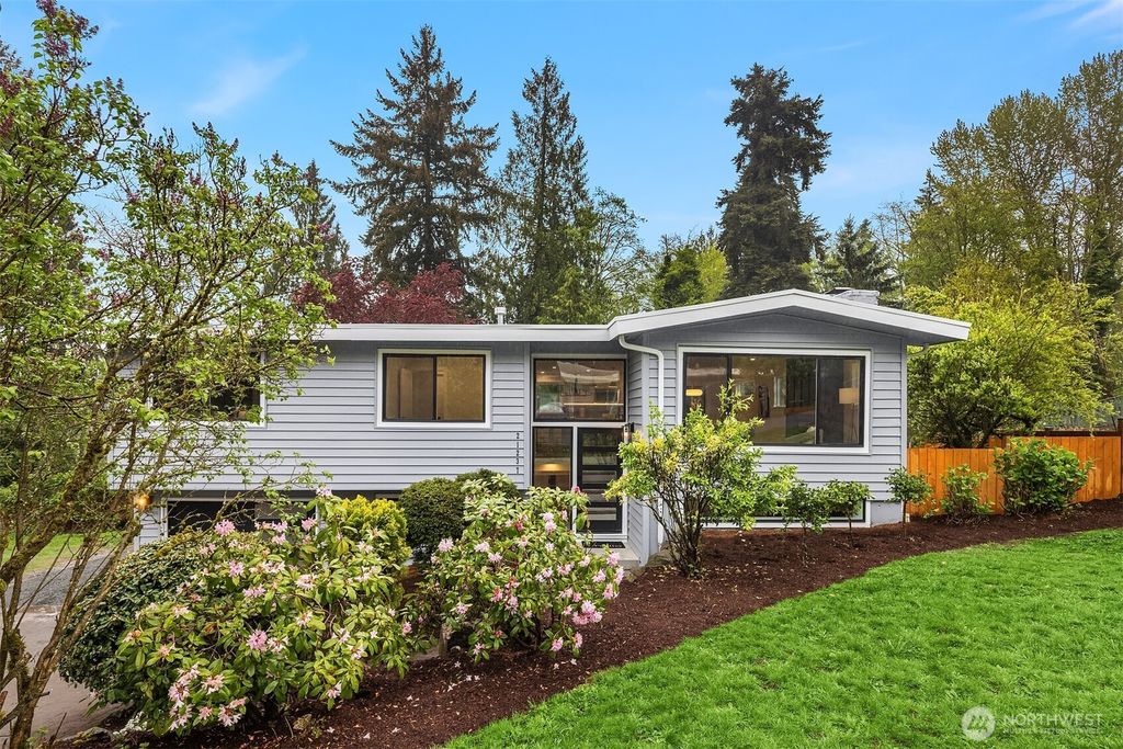 Photo of 21237 38th Place W, Brier, WA 98036 (MLS # 2512926)