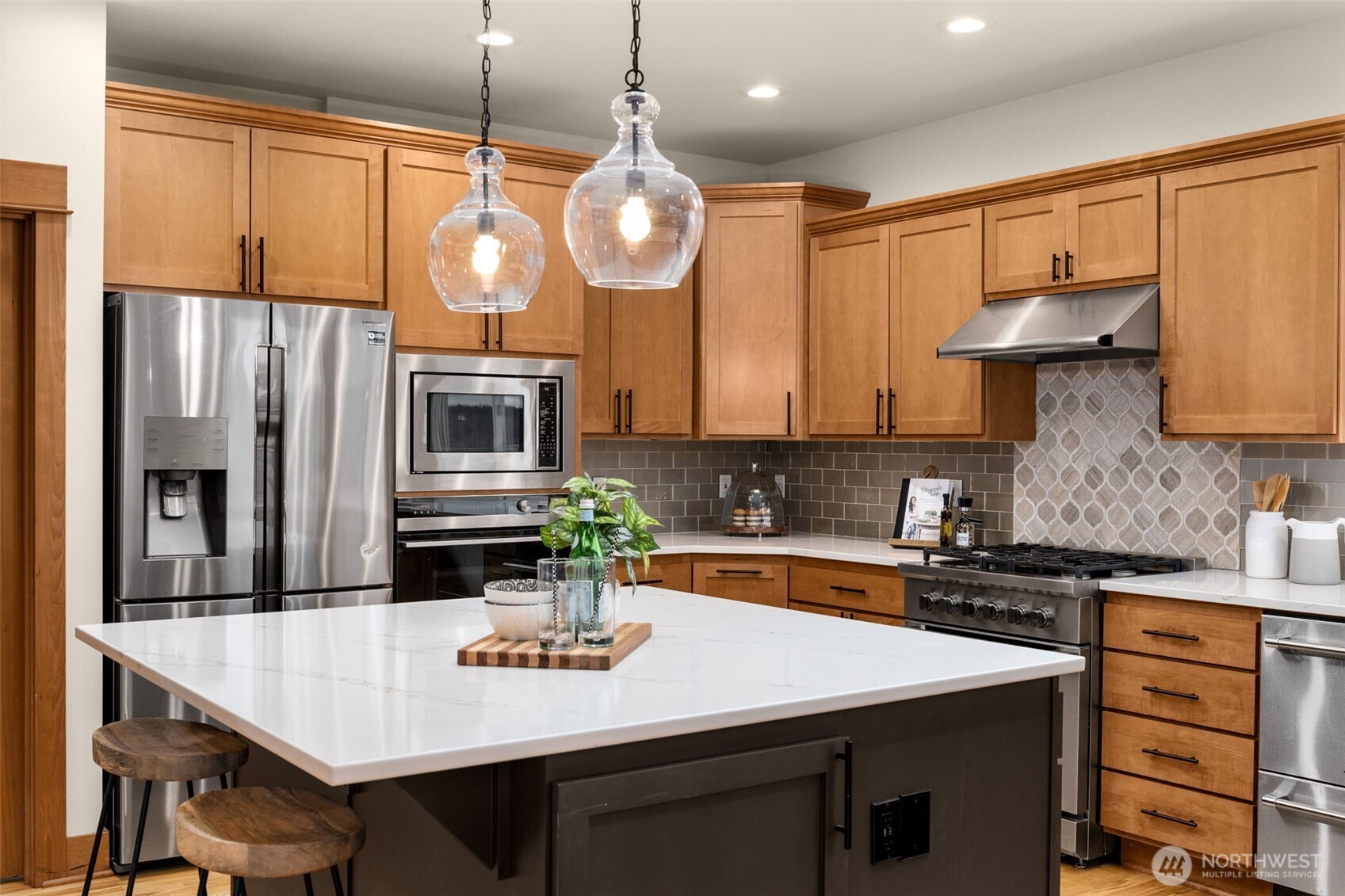 1114 N 33rd Place