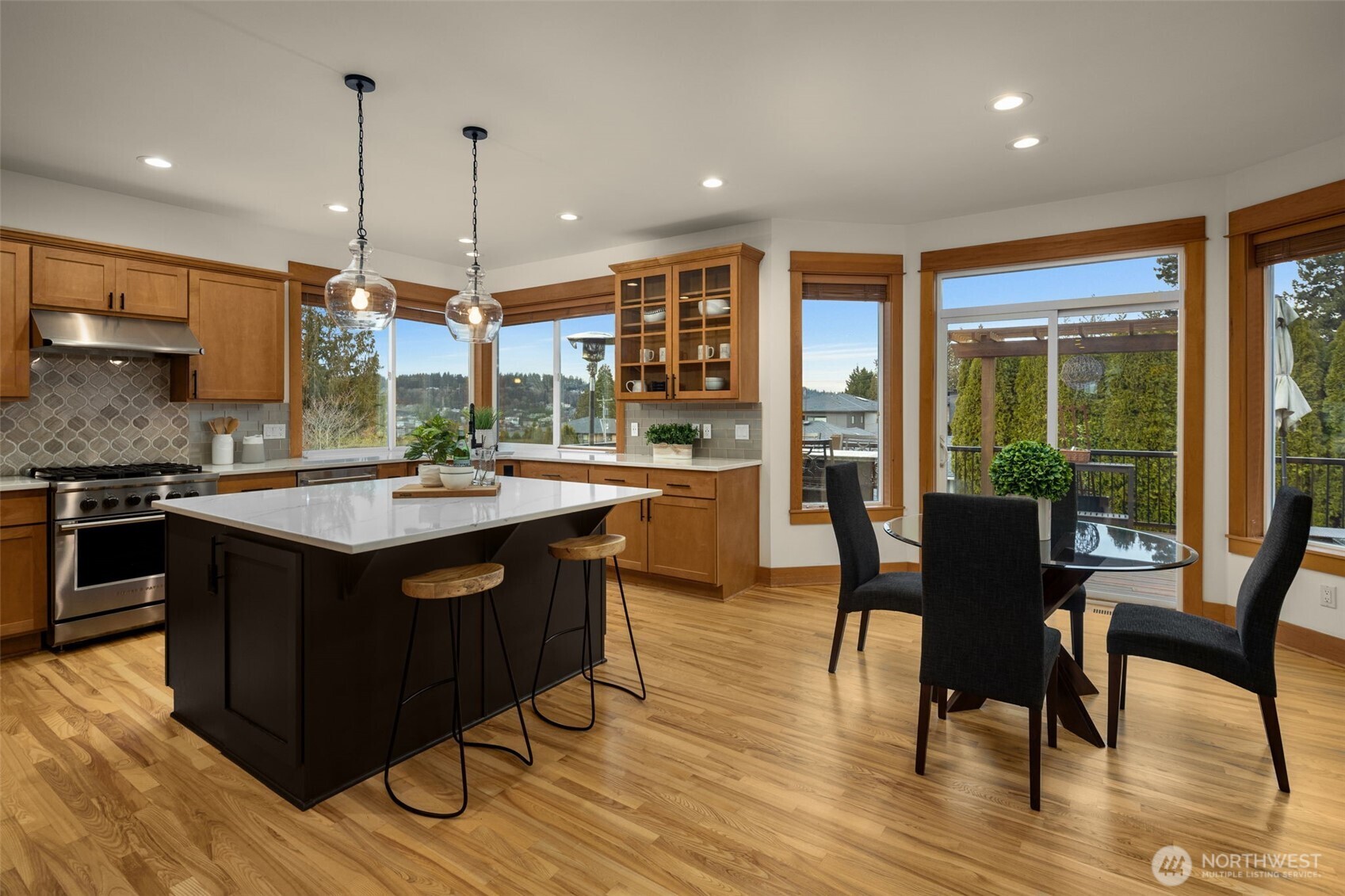 1114 N 33rd Place