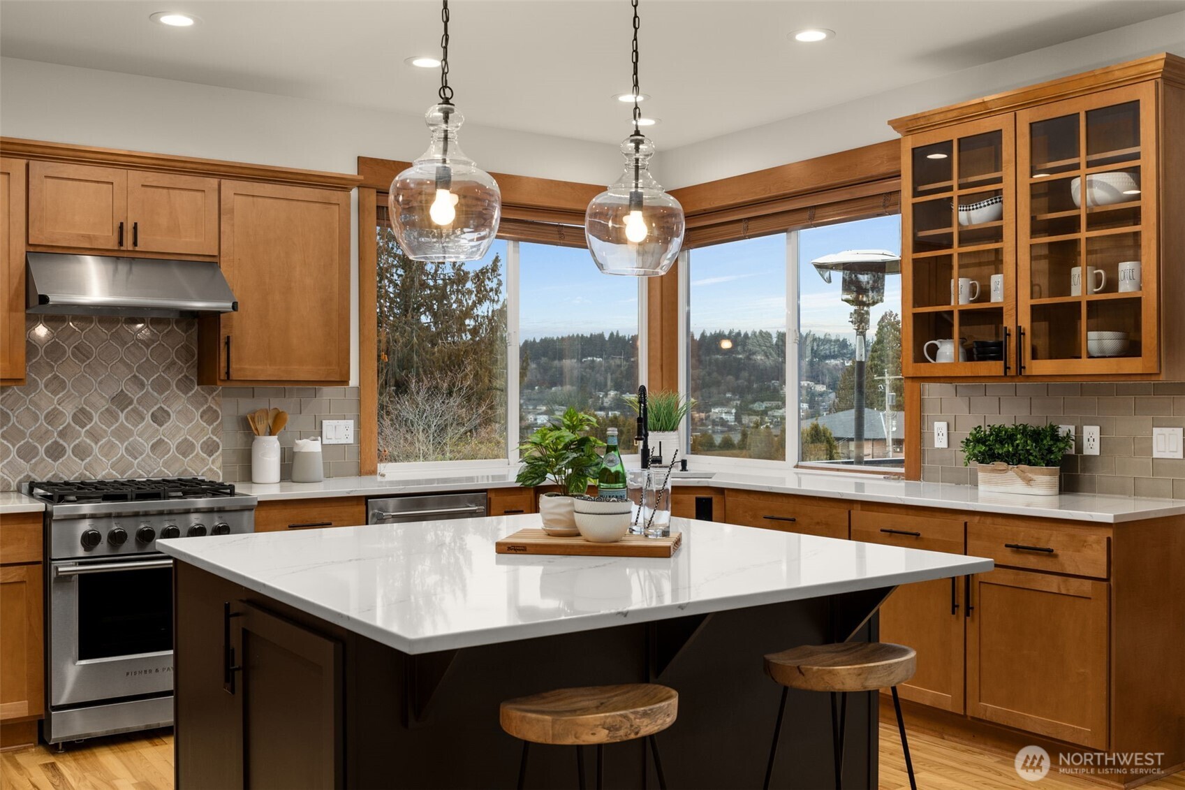 1114 N 33rd Place