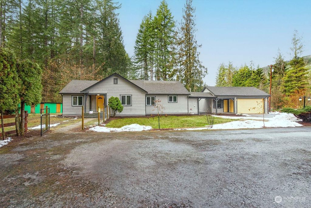 Photo of 30404 Giles Road, Darrington, WA 98241 (MLS # 2023521)