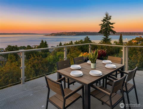 Photo of 17 North Road N, Tacoma, WA 98406 (MLS # 2566986)