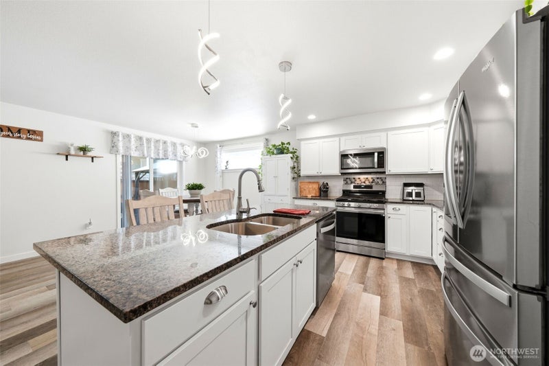 613 Stacey Place