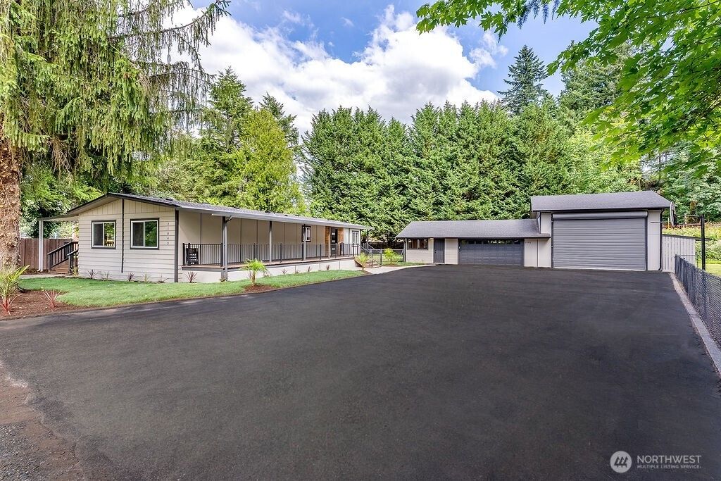 Photo of 21843 SE 251st Place, Maple Valley, WA 98038 (MLS # 2432779)