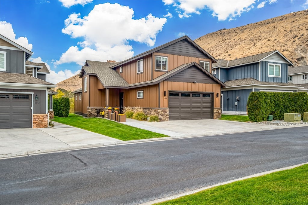 Photo of 9448 Yakima Lane NW, Quincy, WA 98848 (MLS # 2598052)