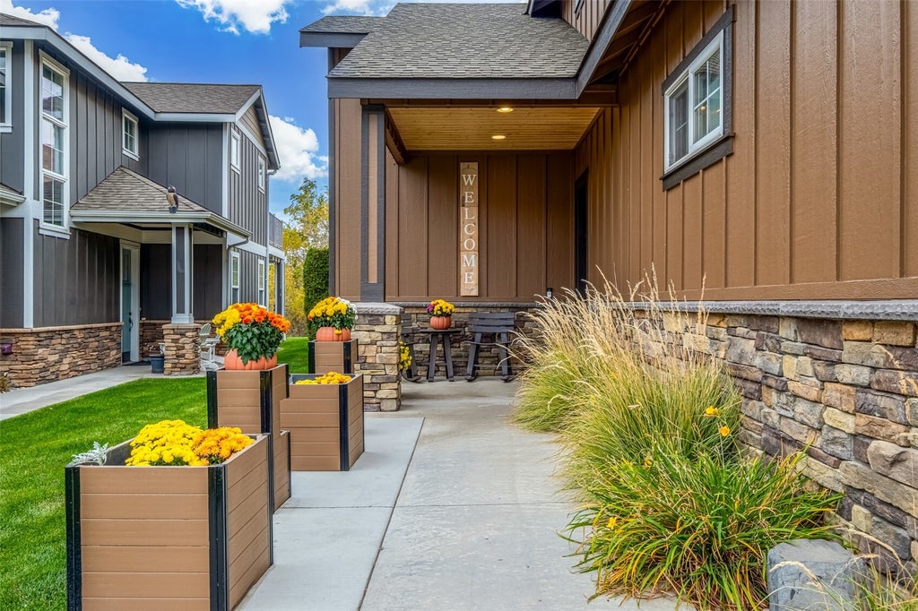 Photo of 9448 Yakima Lane NW, Quincy, WA 98848 (MLS # 2598052)