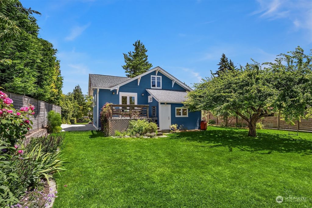 Photo of 8415 32nd Avenue SW, Seattle, WA 98126 (MLS # 2250858)
