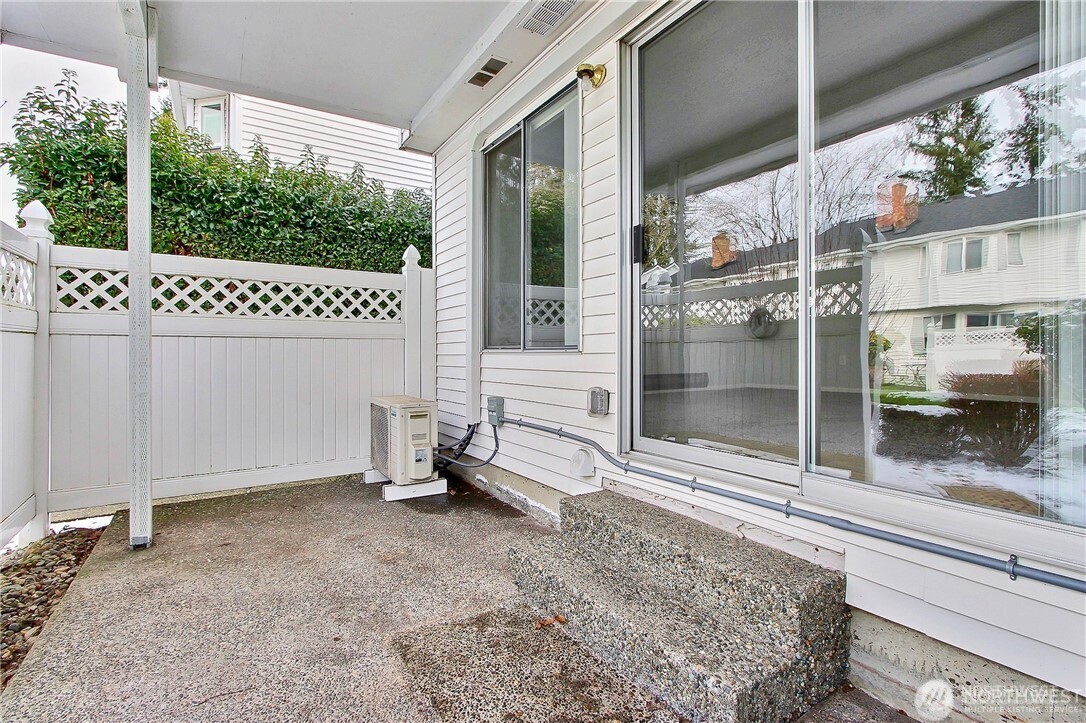 957 12th Street NE 935
