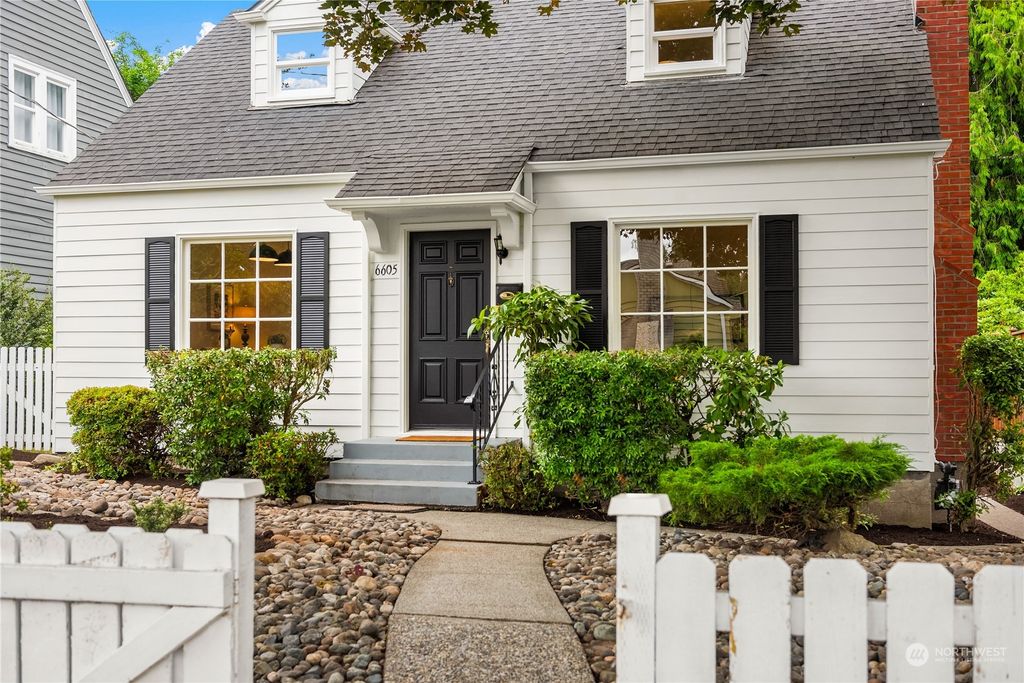 Photo of 6605 Holly Place SW, Seattle, WA 98136 (MLS # 2257758)
