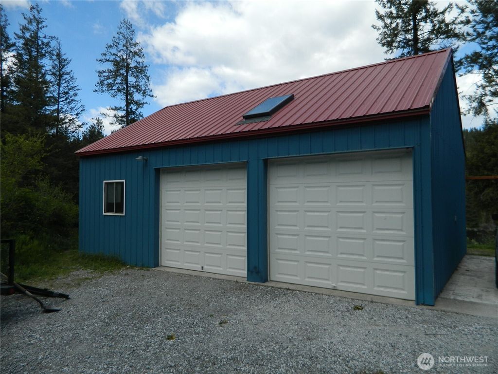 Photo of 46 Little Bear Lane, Tonasket, WA 98855 (MLS # 2516397)