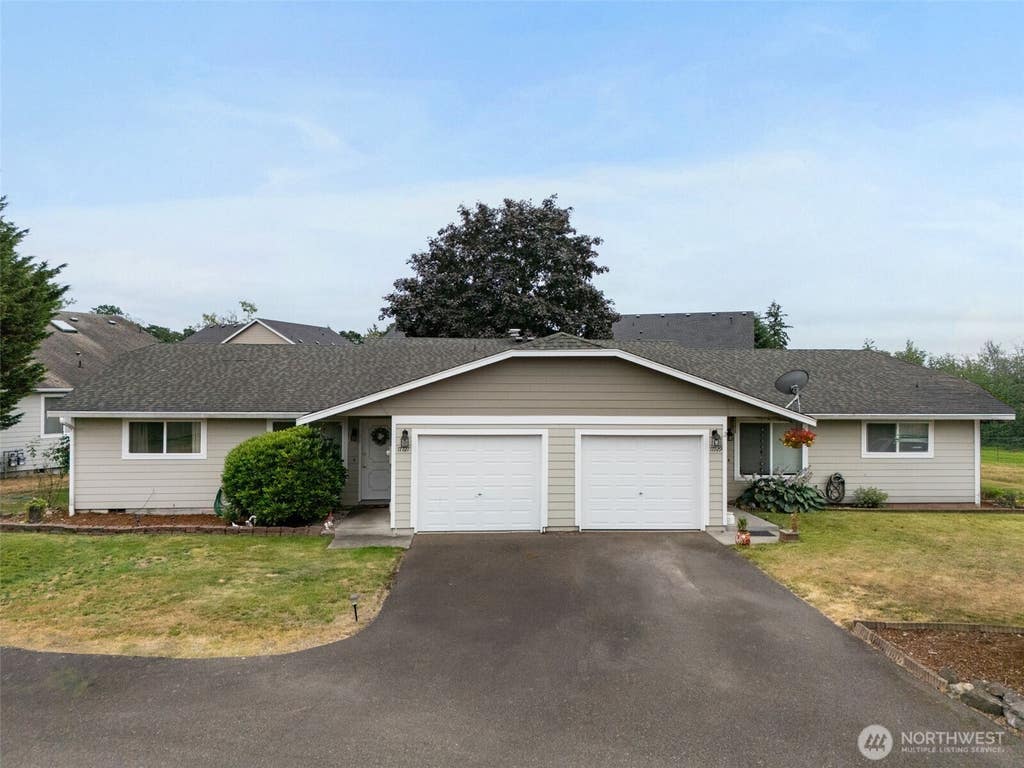 Photo of 17624 17622 30th Avenue Ct E, Tacoma, WA 98387 (MLS # 2547226)