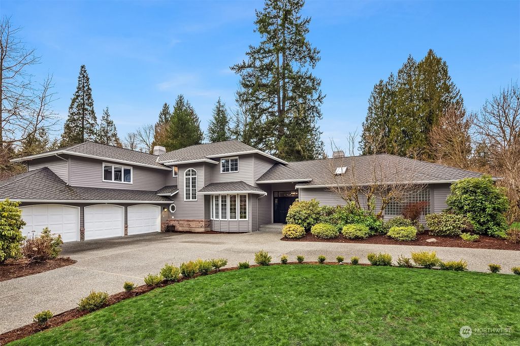 Photo of 15425 192nd Court NE, Woodinville, WA 98072 (MLS # 2207635)