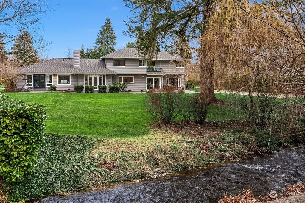 Photo of 15425 192nd Court NE, Woodinville, WA 98072 (MLS # 2207635)