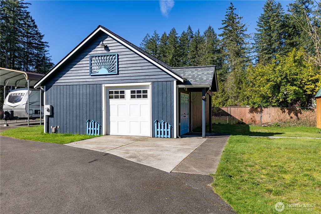 Photo of 570 E Budd Drive, Shelton, WA 98584 (MLS # 2499189)