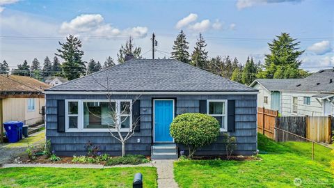 Photo of 4908 S Fife Street, Tacoma, WA 98409 (MLS # 2511353)