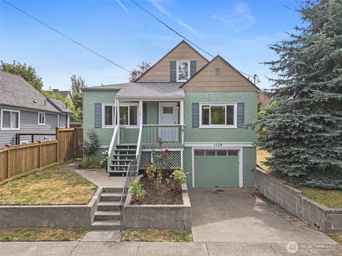 Photo of 1120 N Montgomery Avenue, Bremerton, WA 98312 (MLS # 2529349)