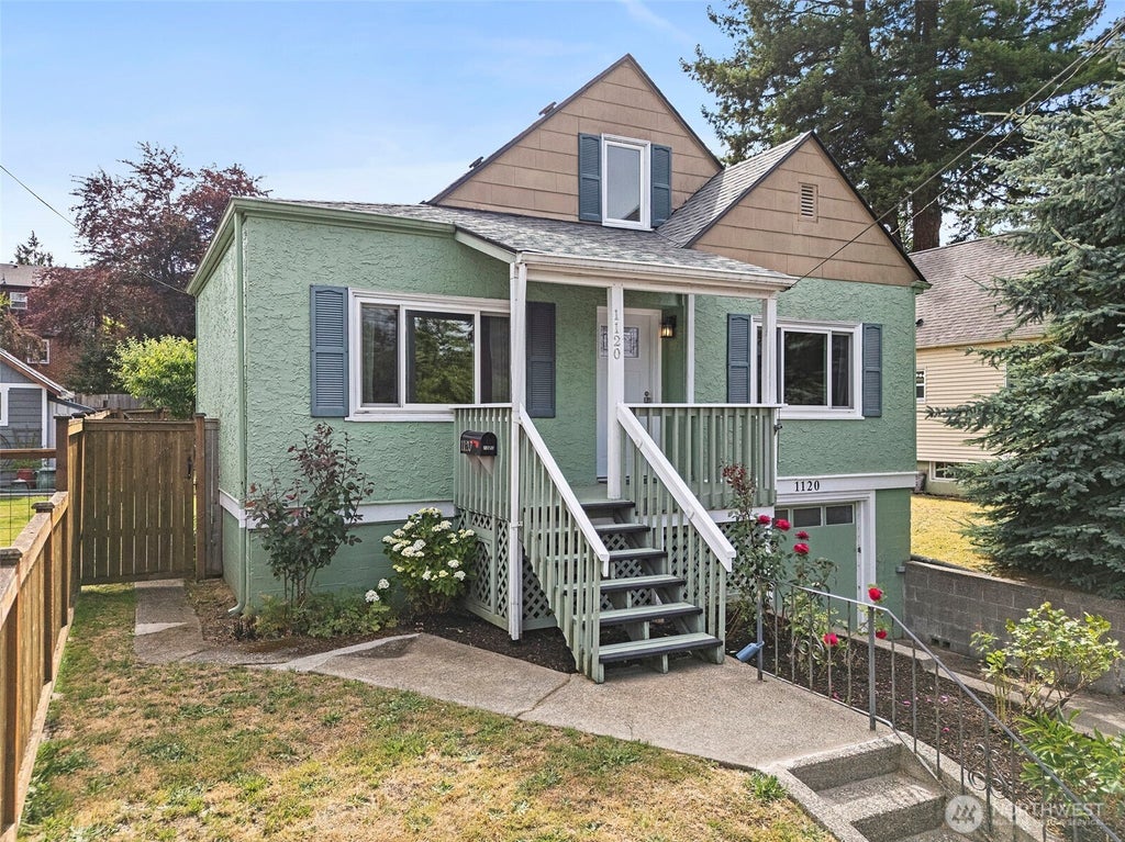 Photo of 1120 N Montgomery Avenue, Bremerton, WA 98312 (MLS # 2529349)
