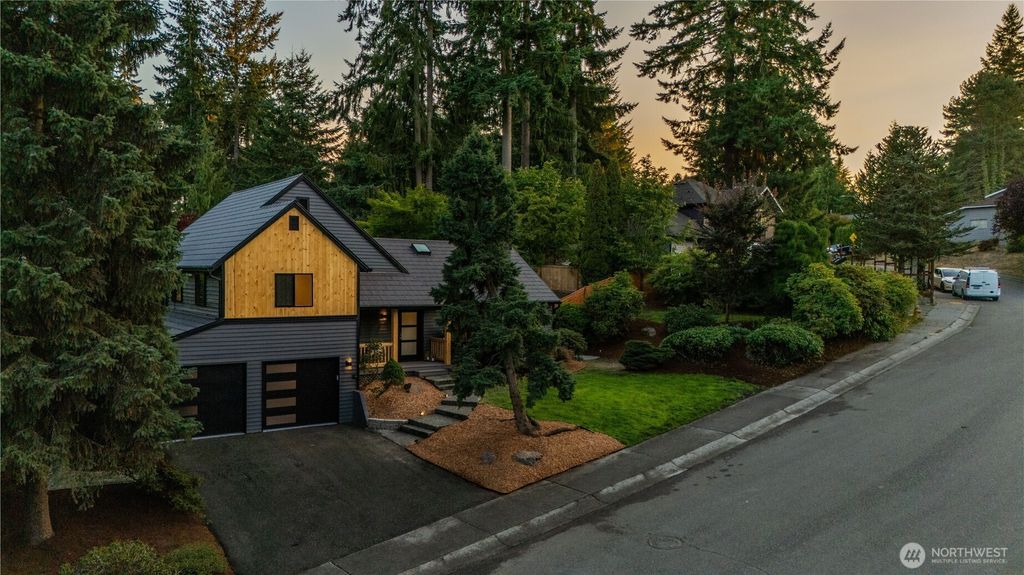 Photo of 3318 108th St SE St, Everett, WA 98208 (MLS # 2421450)