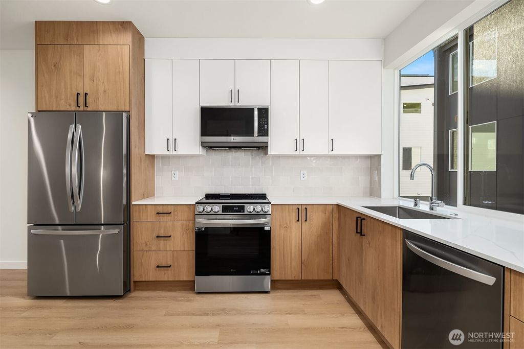 Photo of 18017 2nd Avenue NE #B, Seattle, WA 98155 (MLS # 2502593)