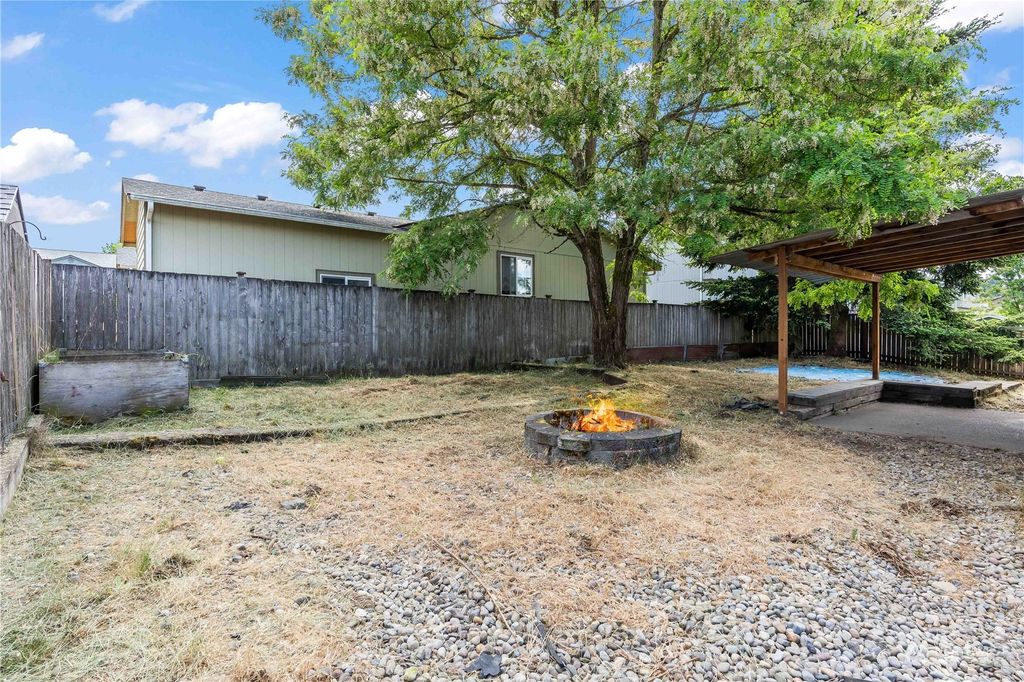 listing image 9368389151288398366