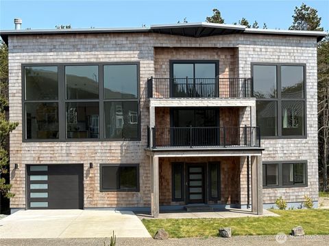 Photo of 27712 I Lane, Ocean Park, WA 98640 (MLS # 2460036)