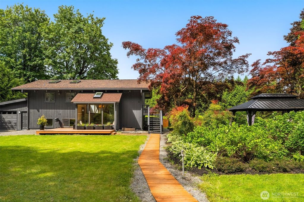 Photo of 41809 SE 101st Street, North Bend, WA 98045 (MLS # 2527646)