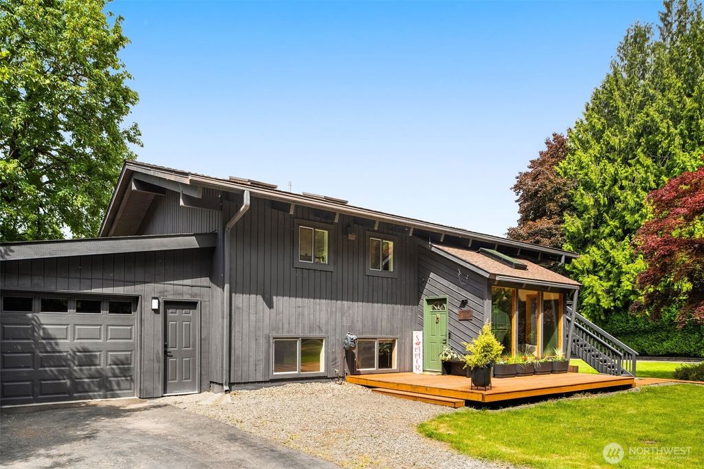 Photo of 41809 SE 101st Street, North Bend, WA 98045 (MLS # 2527646)