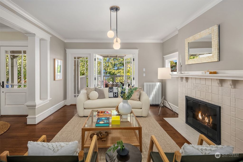 Photo of 1625 36th Avenue, Seattle, WA 98122 (MLS # 2234658)