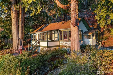 25826 Bates Walk Vashon WA 98070