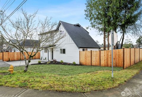 Photo of 200 S Alder Avenue, Granite Falls, WA 98252 (MLS # 2462965)