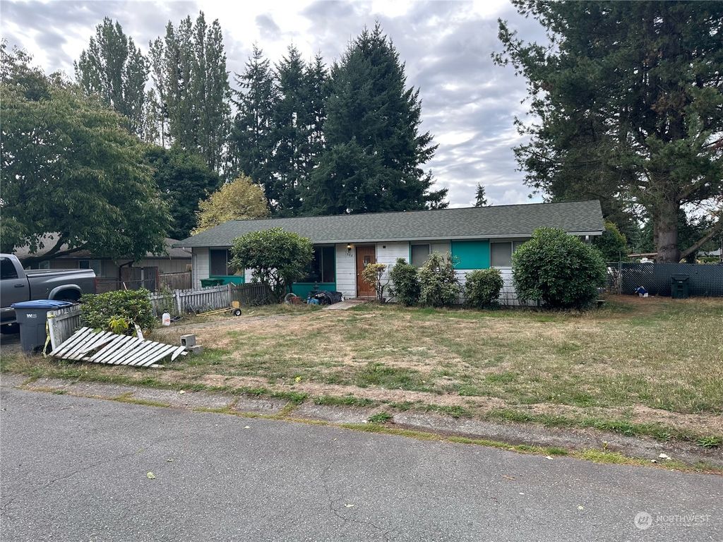 Photo of 4306 128th Place NE, Marysville, WA 98271 (MLS # 2163094)