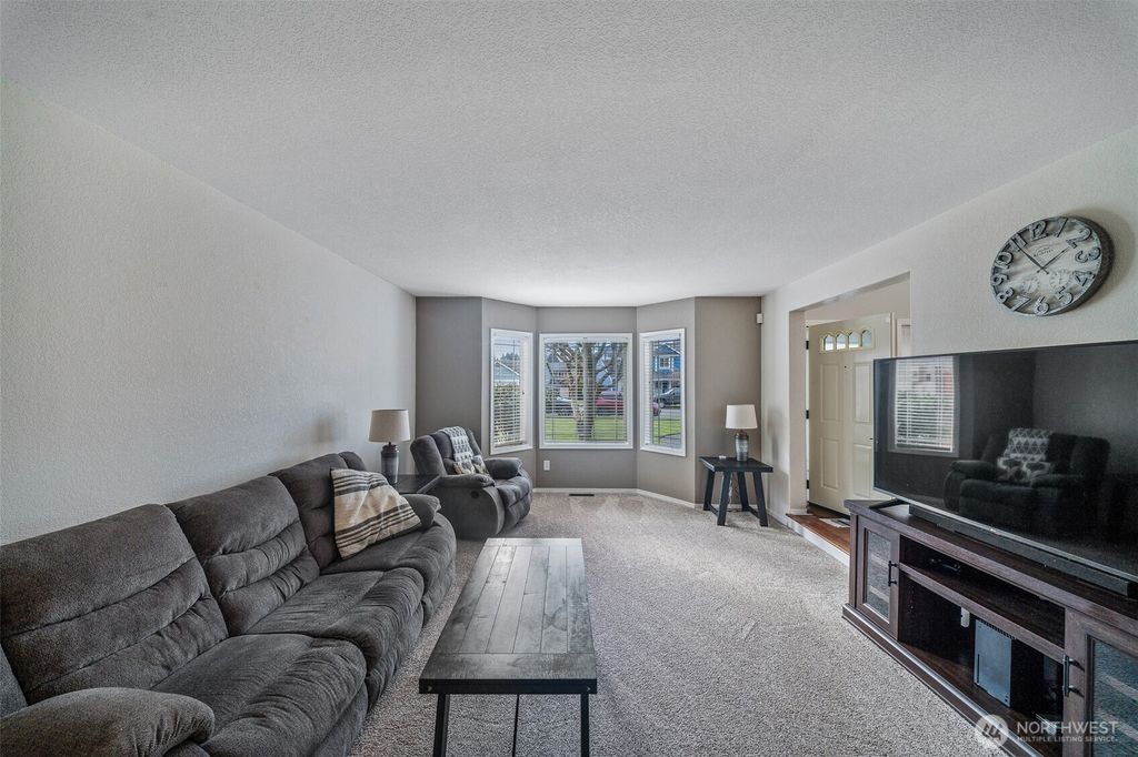 Photo of 5513 Park Place Loop SE, Lacey, WA 98503 (MLS # 2472314)