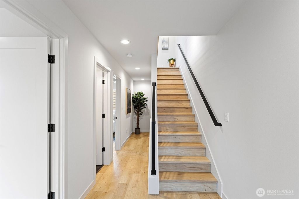 Photo of 928 NW 57th Street #B, Seattle, WA 98107 (MLS # 2494464)