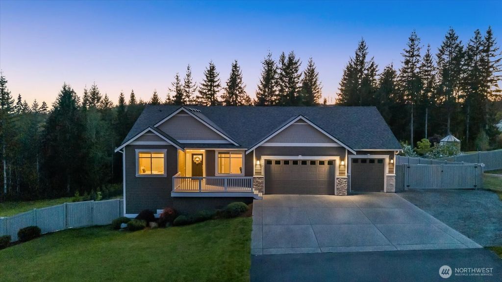 Photo of 2022 228th Avenue NE, Snohomish, WA 98290 (MLS # 2367180)