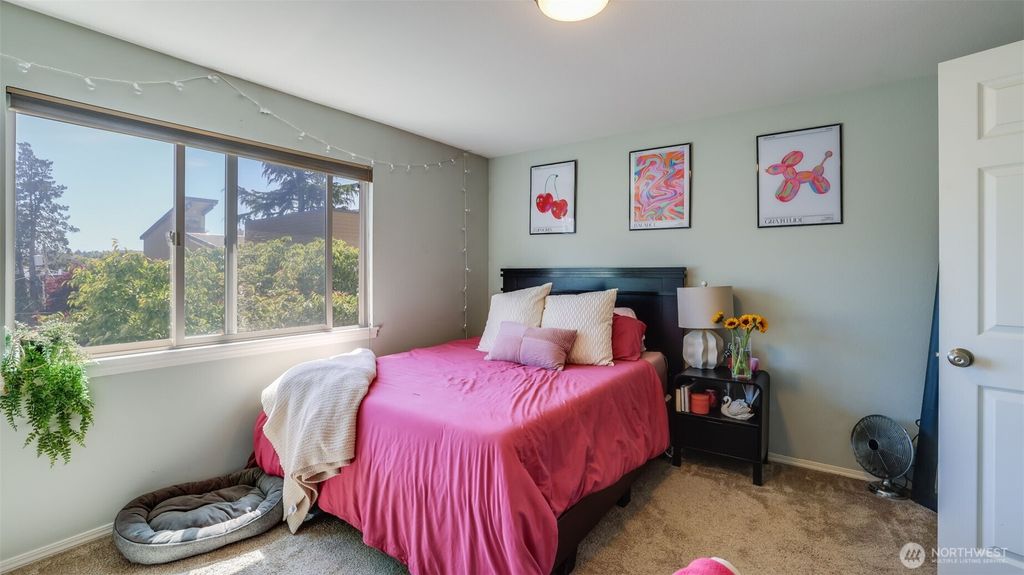 listing image 9366939622129792317
