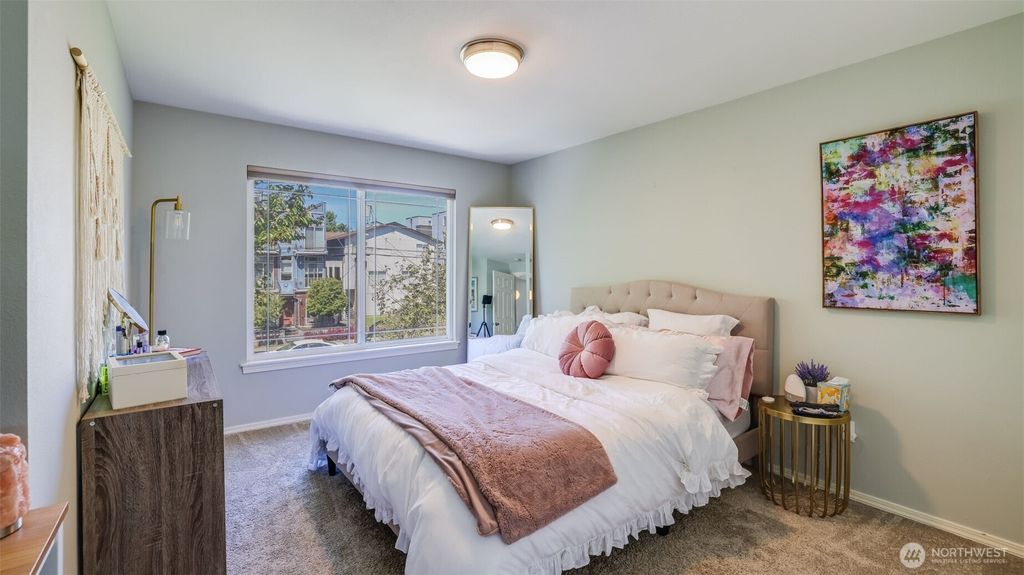 listing image 9367571555626004926
