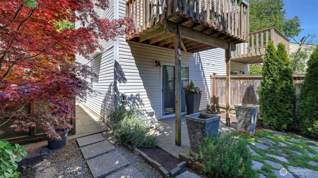 listing image 9366424517947223175