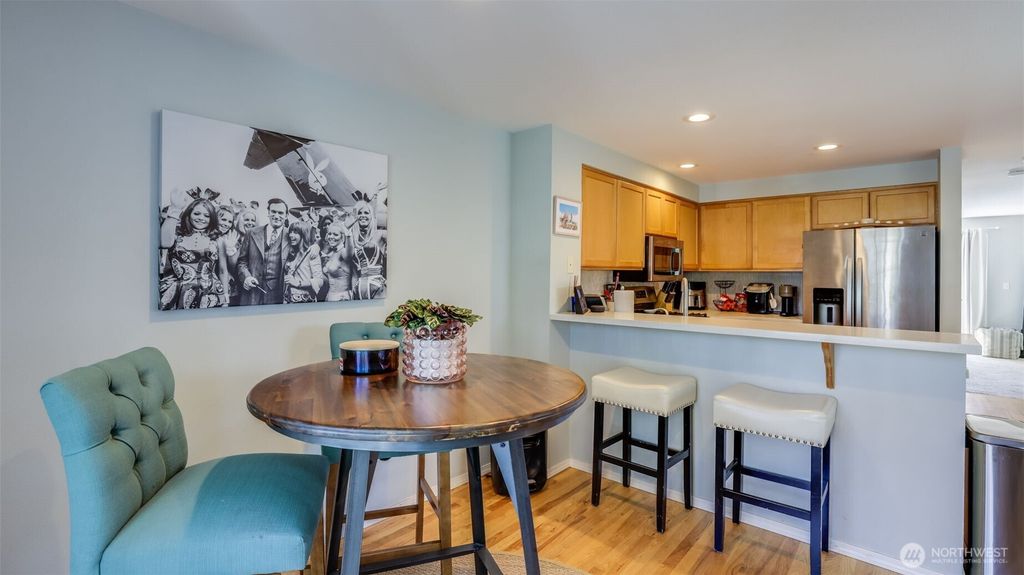 listing image 9366726019087143878