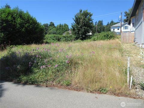 Photo of 416 S Lafayette Avenue, Bremerton, WA 98312 (MLS # 2489192)