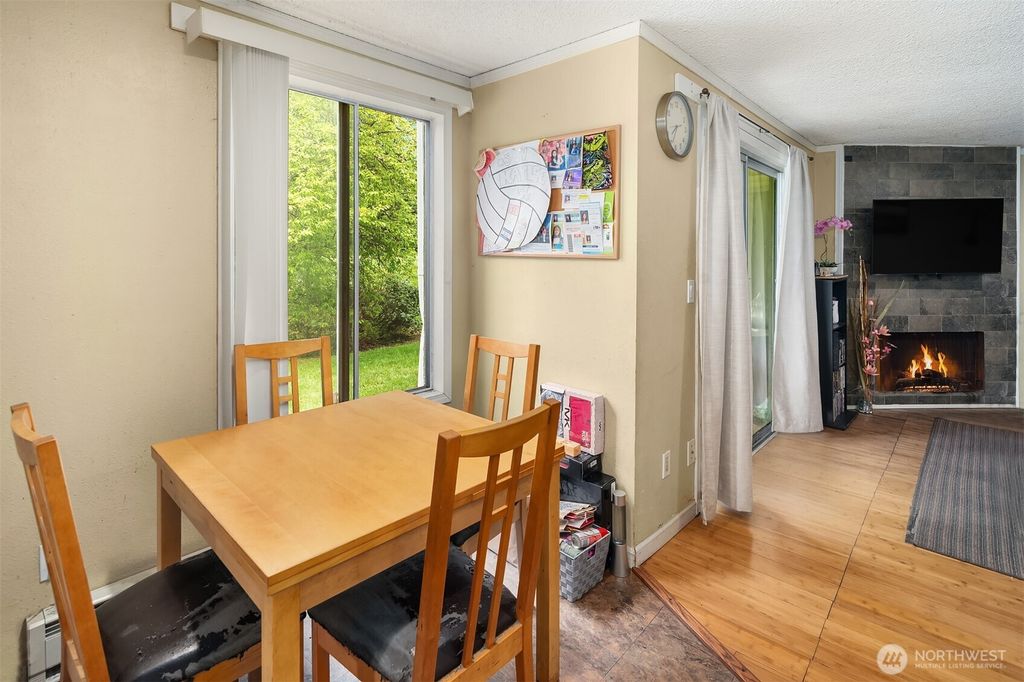 Photo of 419 S 325th Place #T5, Federal Way, WA 98003 (MLS # 2367720)