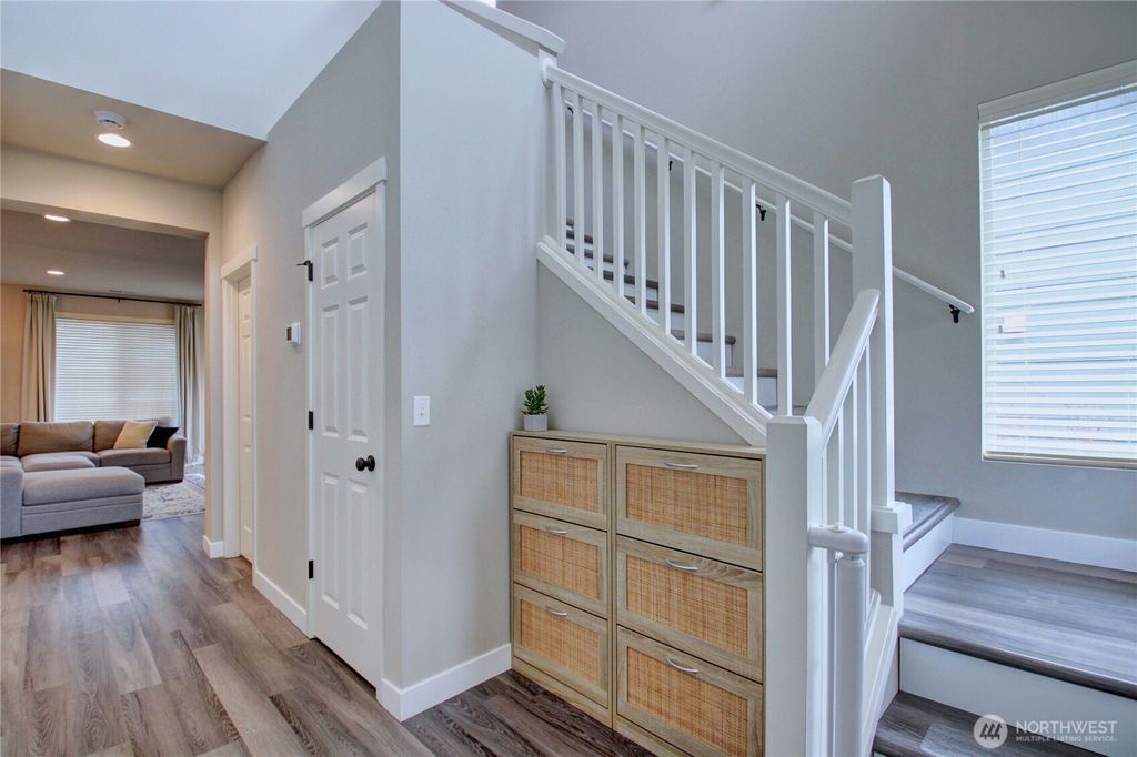 Photo of 5503 Buckhorn Way, Mount Vernon, WA 98273 (MLS # 2483895)