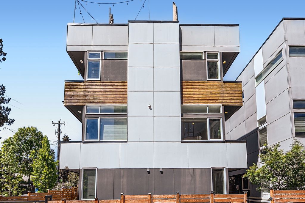 Photo of 1716 22nd Ave S Ave, Seattle, WA 98144 (MLS # 2372362)