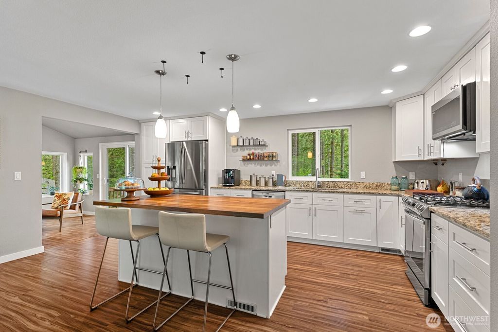 Photo of 17225 429th Avenue SE, North Bend, WA 98045 (MLS # 2396652)