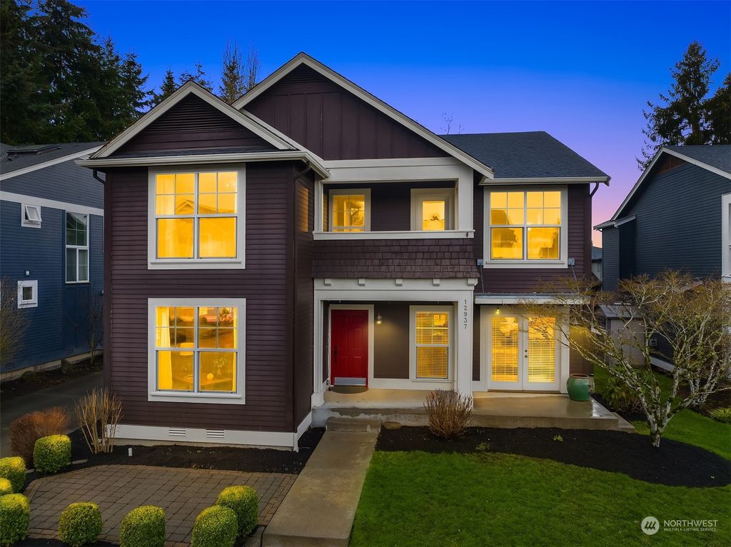 Photo of 12937 85th Avenue NE, Kirkland, WA 98034 (MLS # 2040019)