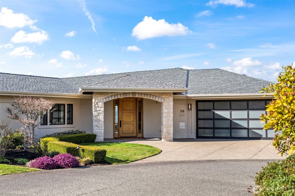 Photo of 319 N 10th Street, Tacoma, WA 98403 (MLS # 2491062)