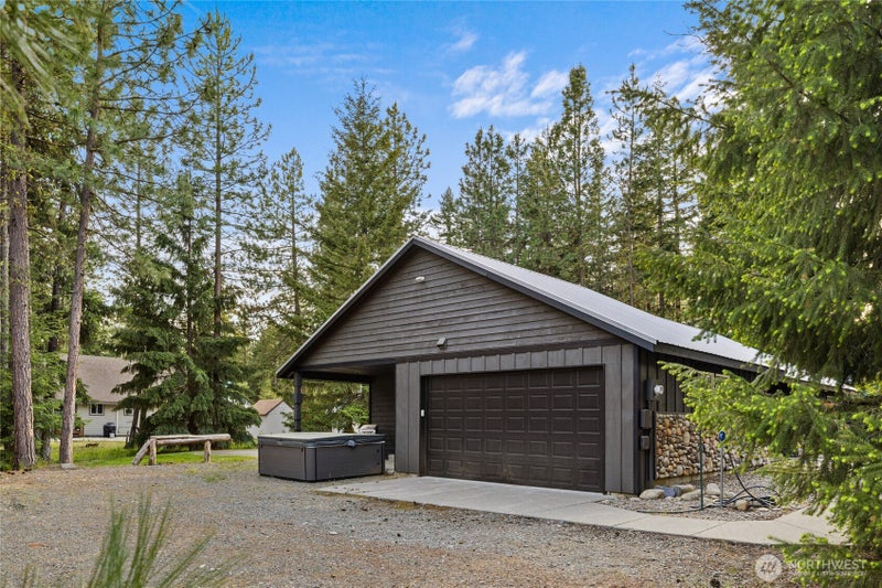 750 Evergreen Valley Loop Road