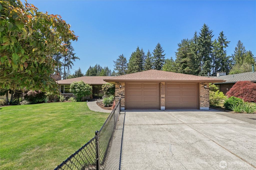 Photo of 14429 157th Place SE, Renton, WA 98059 (MLS # 2389047)